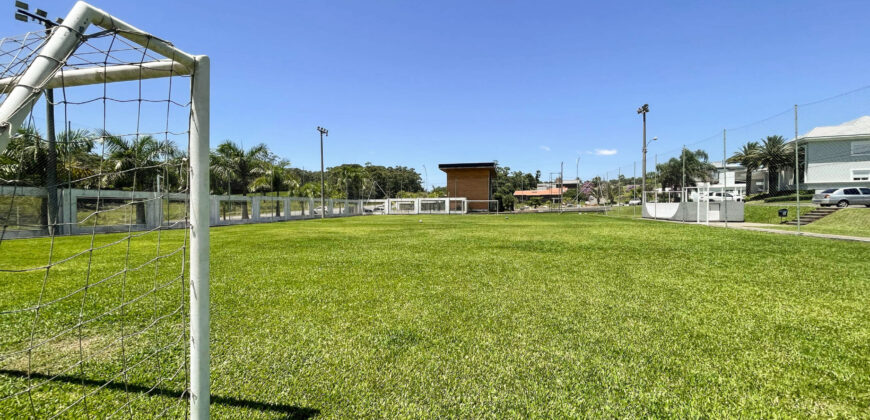 Terreno no Condomínio das Palmeiras