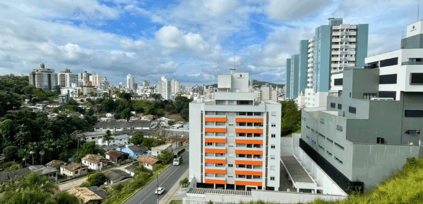 Apartamento no Ed. Volpago