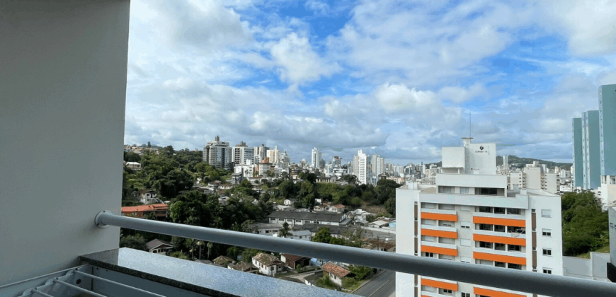 Apartamento no Ed. Volpago