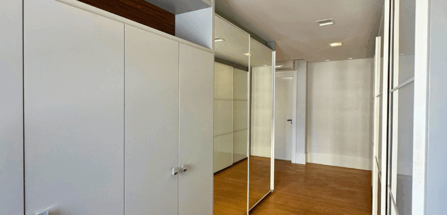 Apartamento no Ed. Mansões Britania